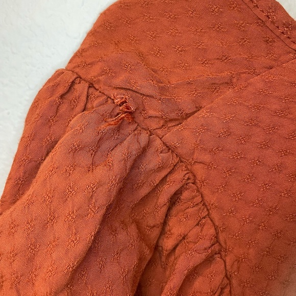 Target Blouse - Picture 4 of 4